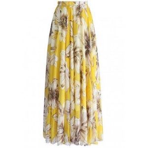Chicwish Marvelous Floral Maxi Skirt in XS